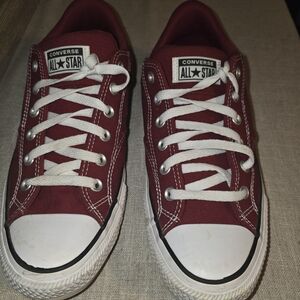 Men Converse
